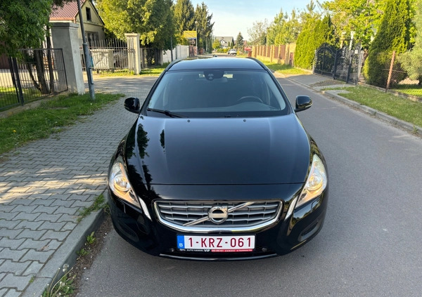 Volvo V60 cena 33900 przebieg: 246000, rok produkcji 2012 z Oborniki Śląskie małe 326